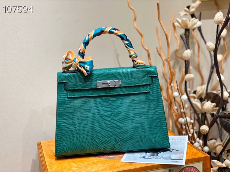 에르메스 켈리백28 그린 은장 리자드 가죽